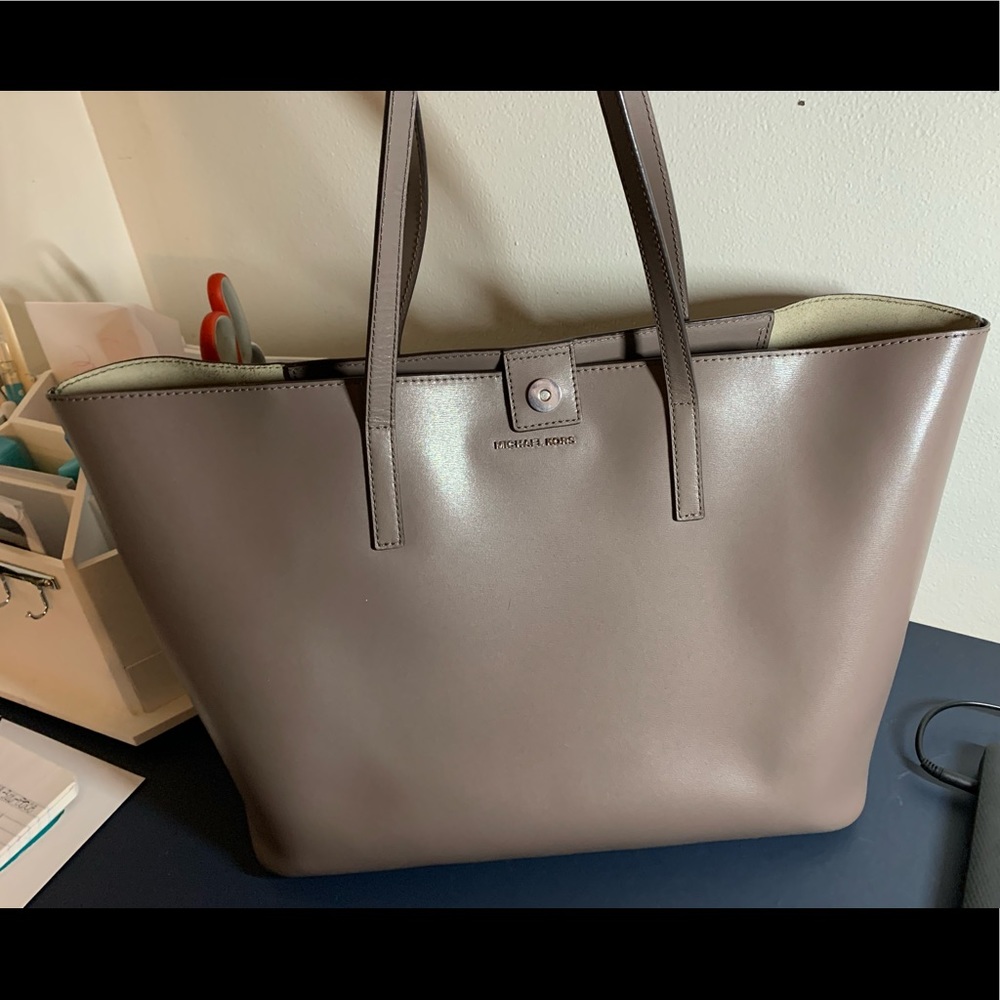 Michael Kors Tote